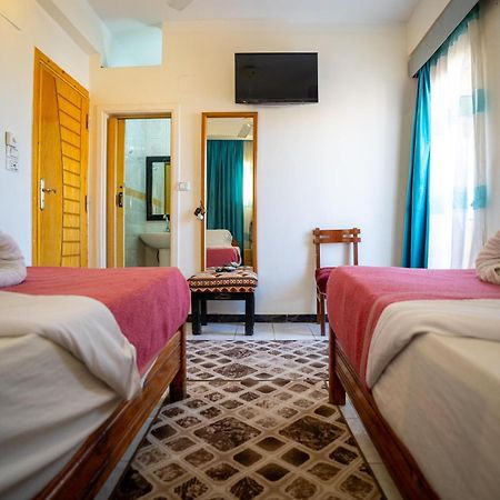 Venus Hotel Luxor 日本人 大歓迎 المظهر الخارجي الصورة